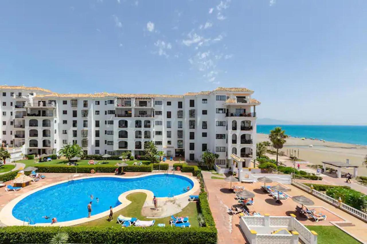 Stunning Views Await You In Marina De La Duquesa Castillo de Sabinillas Exterior foto