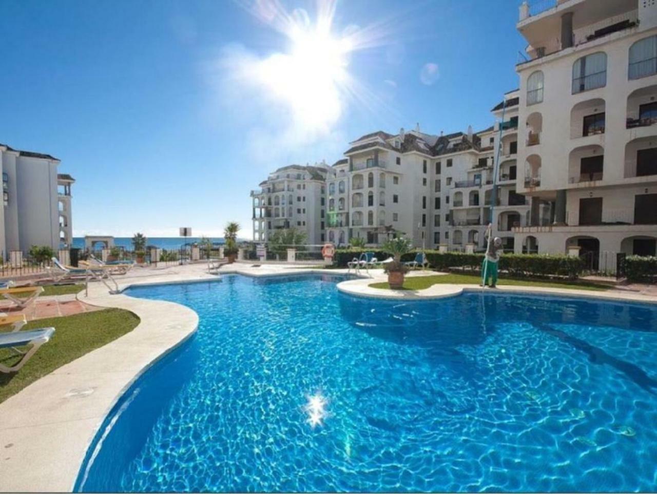 Stunning Views Await You In Marina De La Duquesa Castillo de Sabinillas Exterior foto